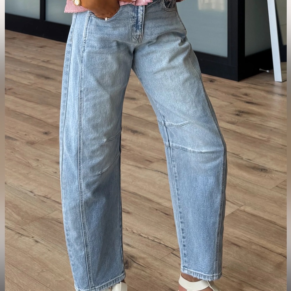 Mid-Waist Barrel Jeans
